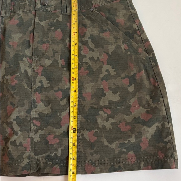 Title Nine Big B Skort Wailea Camo green pink zip close pockets boy short lined - Picture 16 of 16